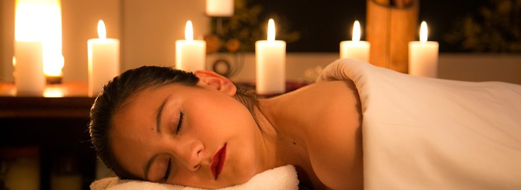 Enjoy Different Kinds of Massage Therapies in Noida